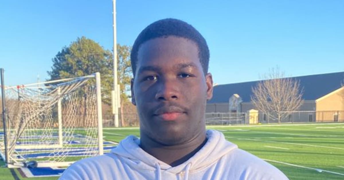 2025 DL Xavier Ukponu Raves About Texas and Texas A&M Visits Mike