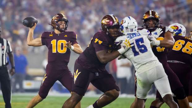 Oct 5, 2024; Tempe, Arizona, USA; Arizona State Sun Devils quarterback Sam Leavitt (10) against the Kansas Jayhawks in the second half at Mountain America Stadium.