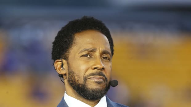 Sep 1, 2022; Pittsburgh, Pennsylvania, USA; ESPN College Game Day announcer Desmond Howard performs during the pre-game show before the Pittsburgh Panthers host the West Virginia Mountaineers at Acrisure Stadium.