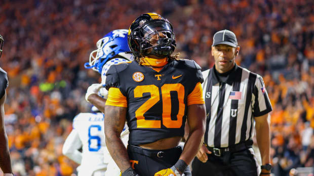Oct 29, 2022; Knoxville, Tennessee, USA; Tennessee Volunteers running back Jaylen Wright (20) reacts after running for a touchdown against the Kentucky Wildcats during the first half at Neyland Stadium.