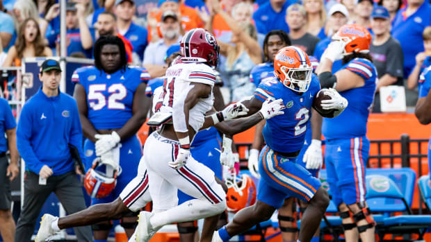 Florida Gators running back Montrell Johnson Jr. (2) runs with the ball during the first half against the South Carolina Gamecocks at Steve Spurrier Field at Ben Hill Griffin Stadium in Gainesville, FL on Saturday, November 12, 2022.