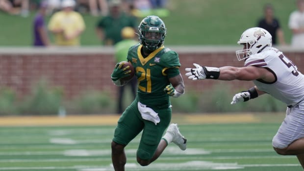Sep 17, 2022; Waco, Texas, USA; Baylor Bears running back Josh Fleeks (21) in action against the Texas State Bobcats during the second half at McLane Stadium.