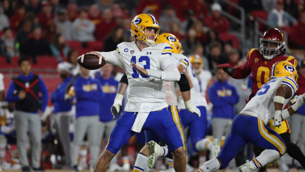 Nov 5, 2022; Los Angeles, California, USA; California Golden Bears quarterback Jack Plummer (13) looks to pass during the fourth quarter against the USC Trojans at United Airlines Field at Los Angeles Memorial Coliseum.