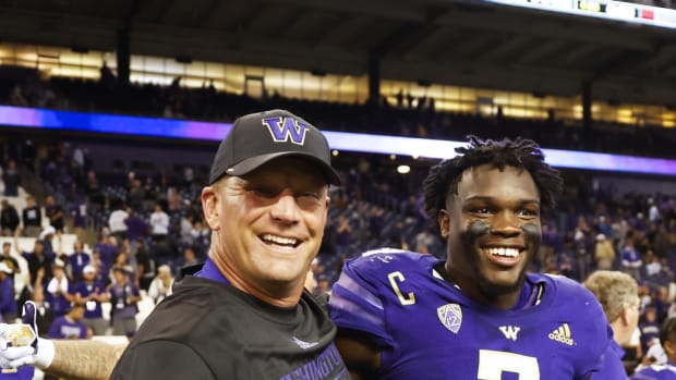 Washington's Jeremiah Martin earns Pac-12 Defensive Lineman of the