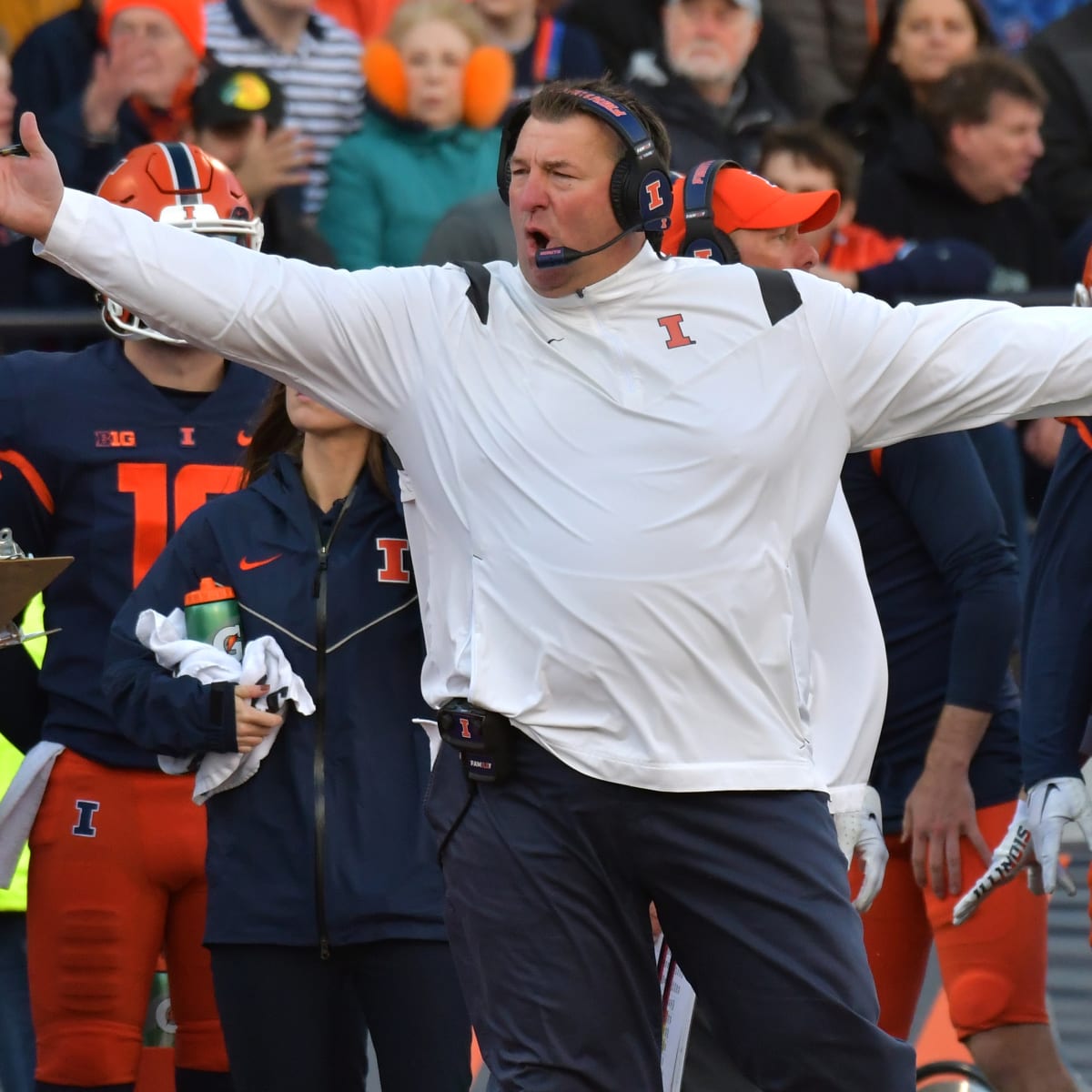 Bret Bielema in search of answers as Illinois opens up Big Ten