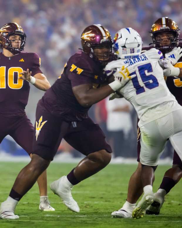 Oct 5, 2024; Tempe, Arizona, USA; Arizona State Sun Devils quarterback Sam Leavitt (10) against the Kansas Jayhawks in the second half at Mountain America Stadium.