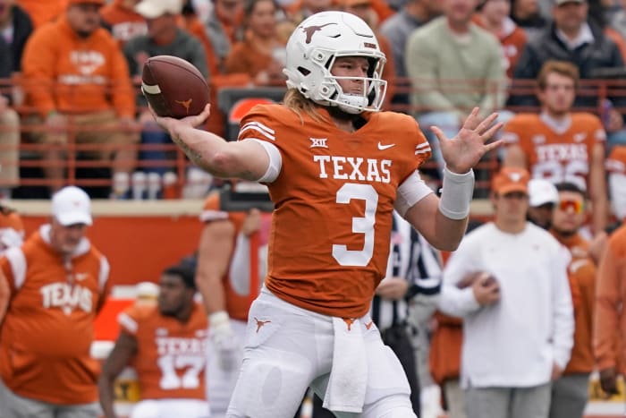 Nov 25, 2022; Austin, Texas, USA; Texas Longhorns quarterback Quinn Ewers (3) throws a pass during the second half against the Baylor Bears at Darrell K Royal-Texas Memorial Stadium.