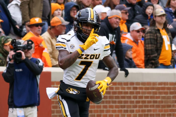 Nov 12, 2022; Knoxville, Tennessee, USA; Missouri Tigers wide receiver Dominic Lovett (7) after scoring a touchdown against the Tennessee Volunteers during the second half at Neyland Stadium.