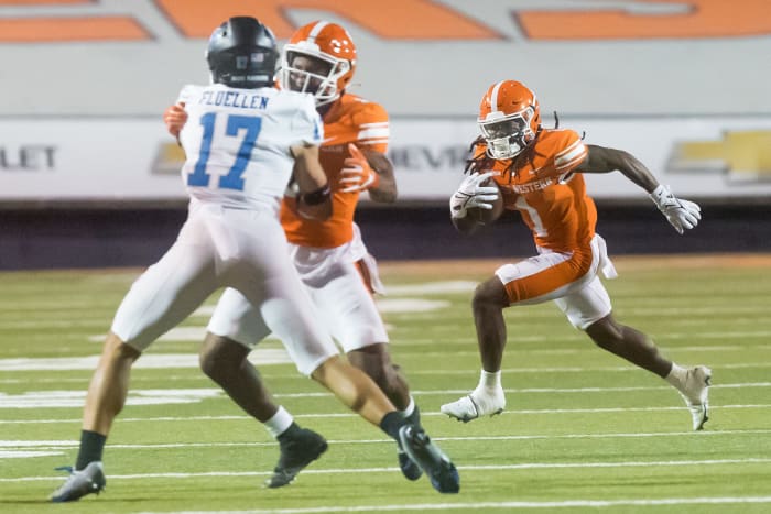 UTEP's Tyrin Smith (1) at a game against Middle Tennessee at the Sun Bowl in El Paso, Texas, on Saturday, Oct. 29, 2022.