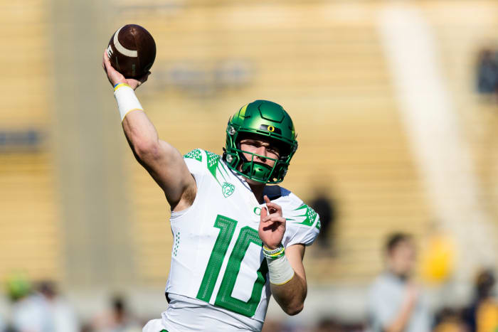 Oct 29, 2022; Berkeley, California, USA; Oregon quarterback Bo Nix (10)passes during warm-ups before the game against The California Golden Bears at FTX Field at California Memorial Stadium.