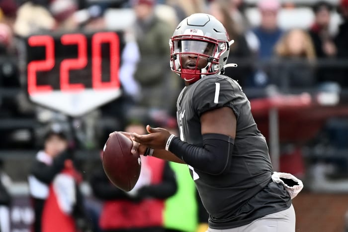 Nov 12, 2022; Pullman, Washington, USA; Washington State Cougars quarterback Cameron Ward (1) throws a pass against the Arizona State Sun Devils in the first half at Gesa Field at Martin Stadium.