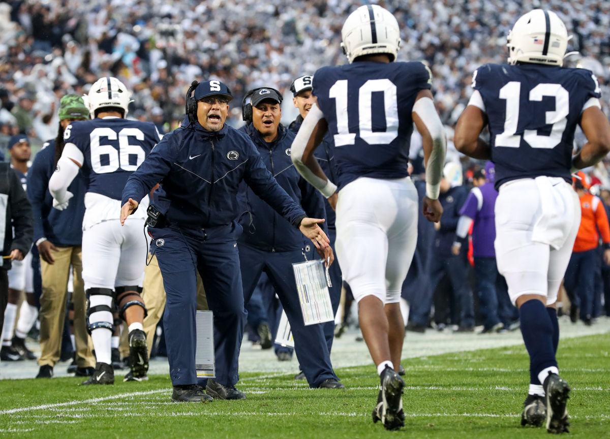 Barkley, others, come to defense of Penn State coach James Franklin