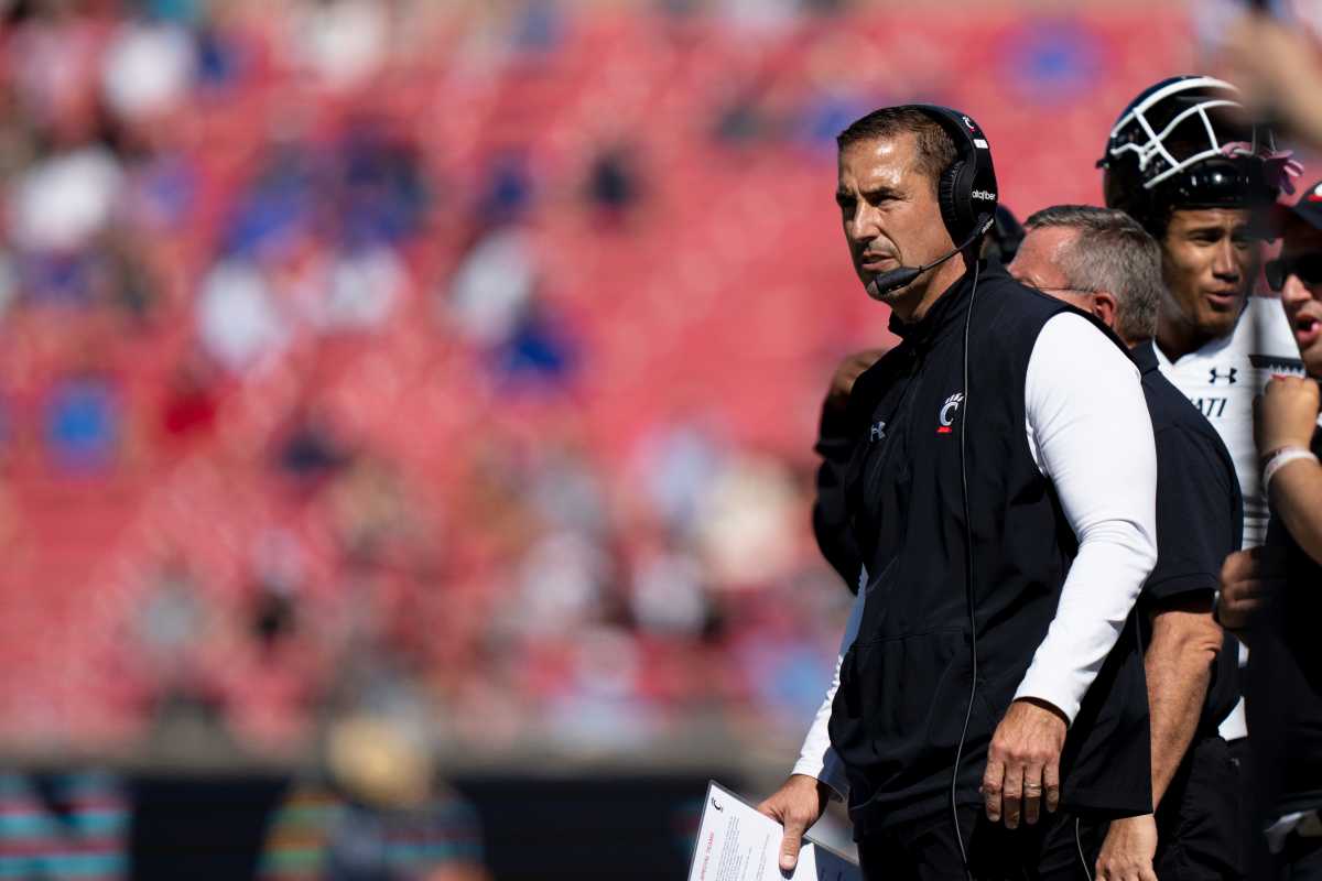 Cincinnati Bearcats head coach Luke Fickell looks on in the second quarter of the American Athletic Conference game between the Cincinnati Bearcats and the Southern Methodist Mustangs at Gerald J. Ford Stadium in Dallas on Saturday, Oct. 22, 2022. Cincinnati Bearcats At Southern Methodist Mustangs