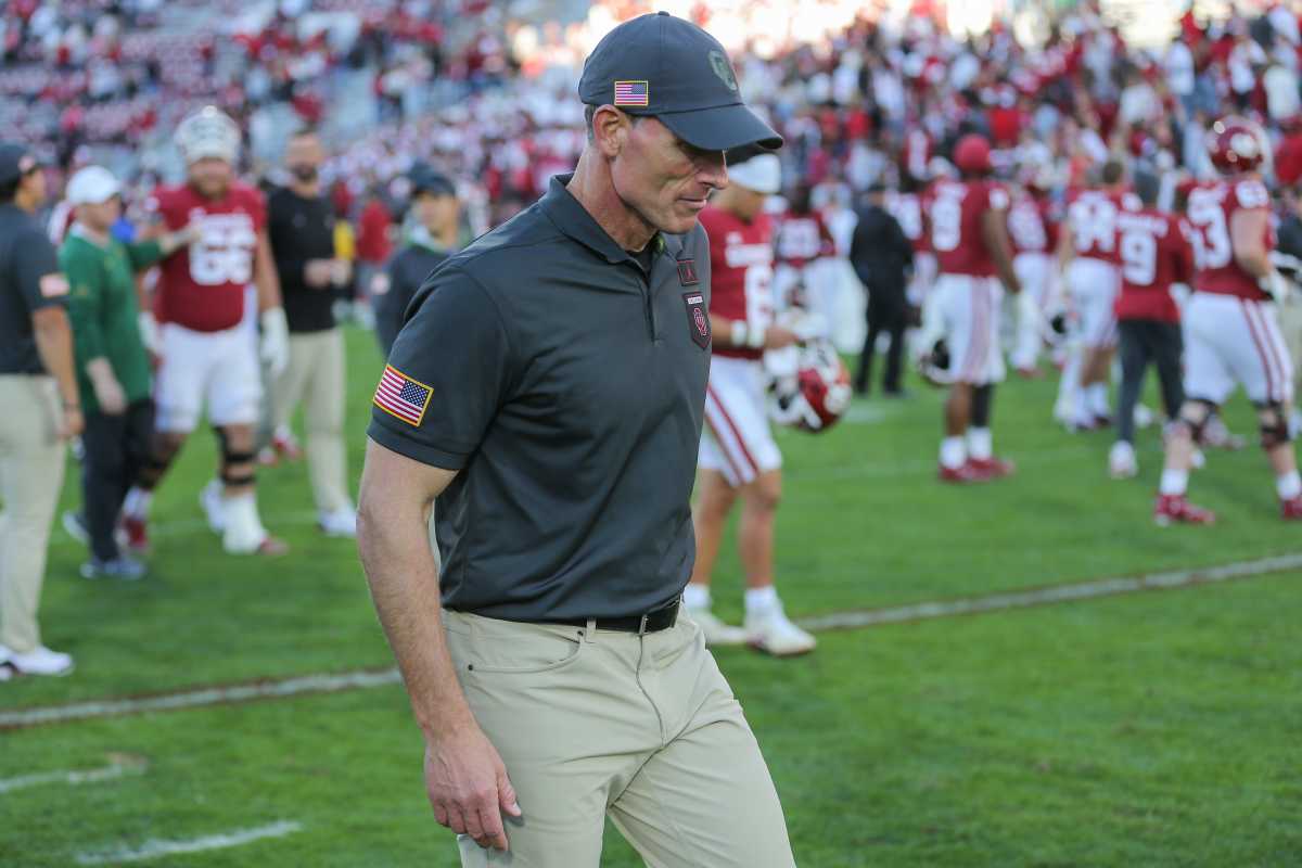 OU head coach Brent Venables walks off the field after an 38-35 loss to Baylor last week in Norman.