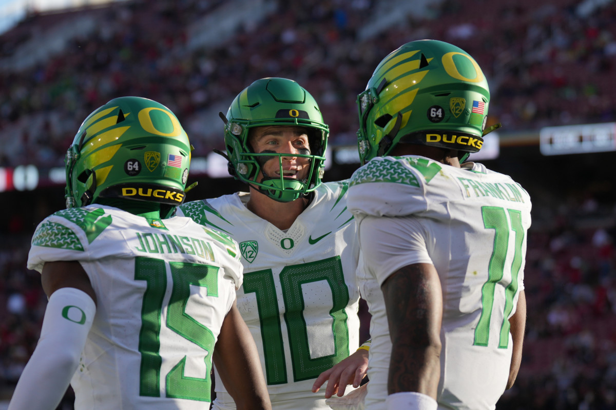 Oregon Football: How does Bo Nix's start compare to Oregon history?