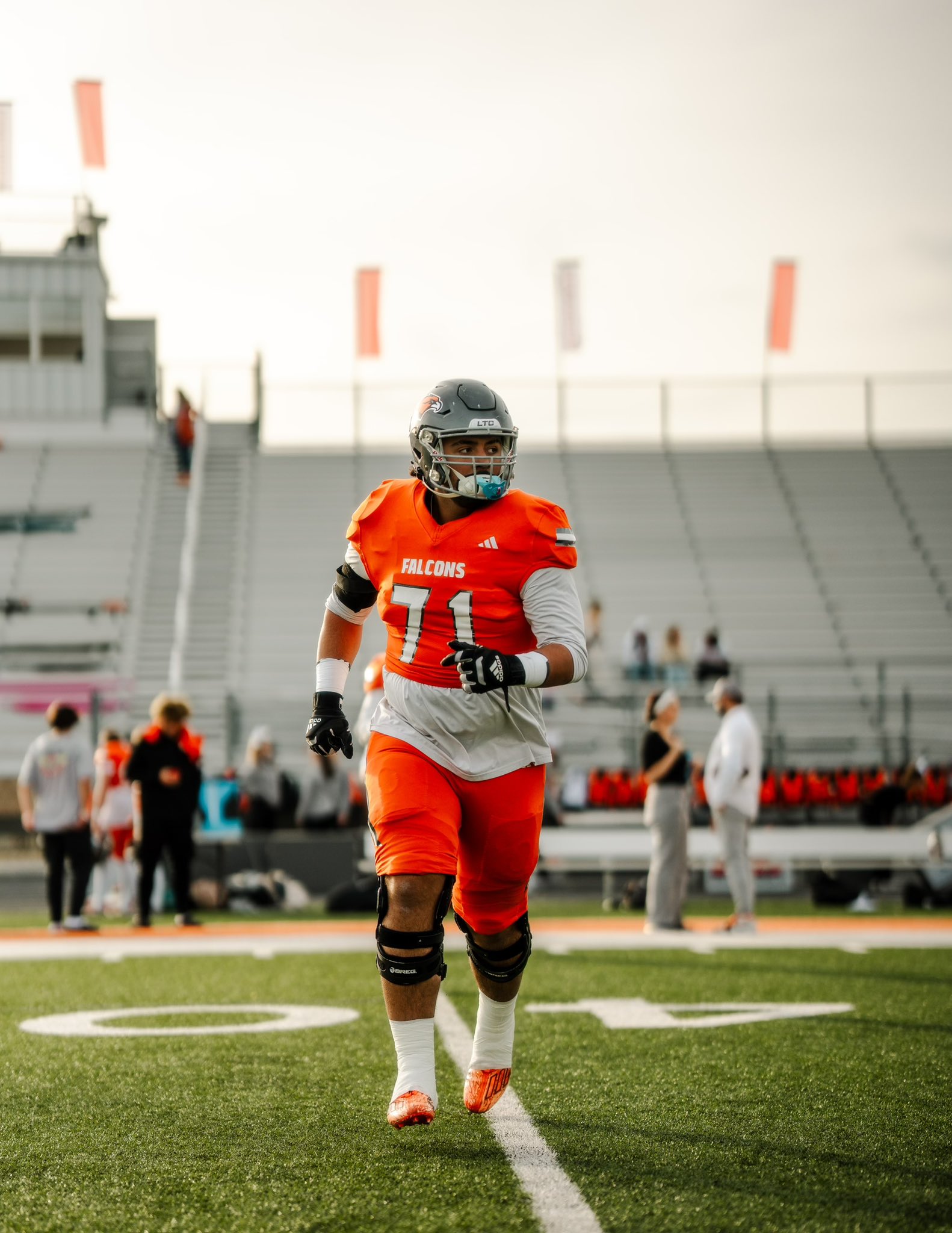 Three-star 2025 Offensive Tackle Ben Howard from Lehi, UT (Skyridge)