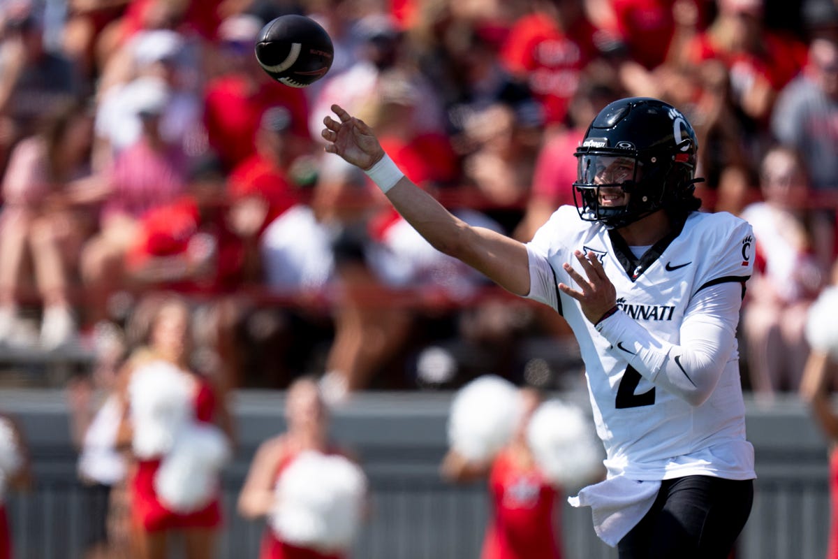 Cincinnati Bearcats quarterback Brendan Sorsby (2) throws a pass in the second quarter of the College Football game against the Miami Redhawks at Yager Stadium in Cincinnati on Saturday, Sept. 14, 2024.
