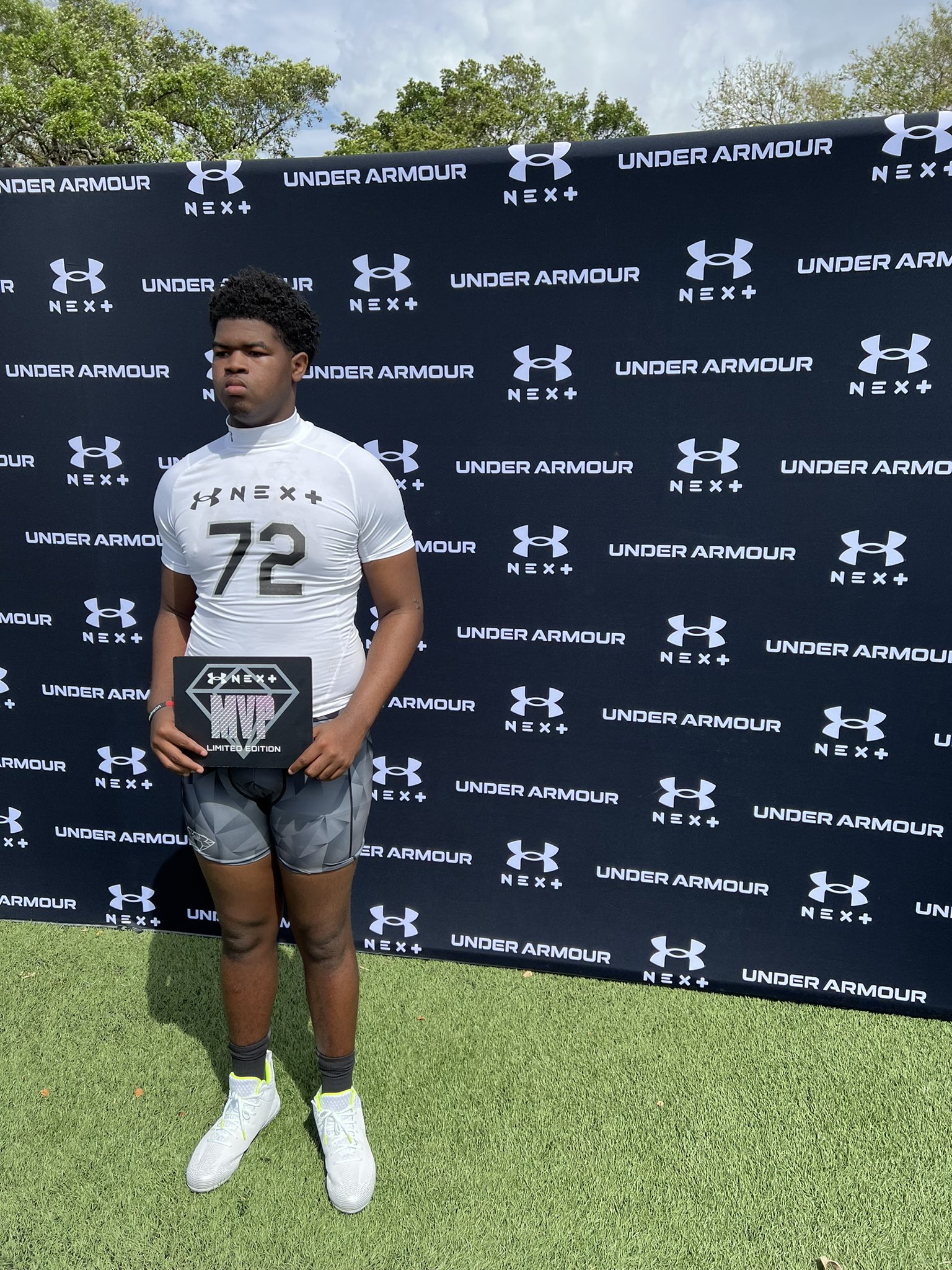 Three-star 2025 Offensive Tackle Calleb Harris from Fort Lauderdale, FL (St. Thomas Aquinas) - Committed to South Florida