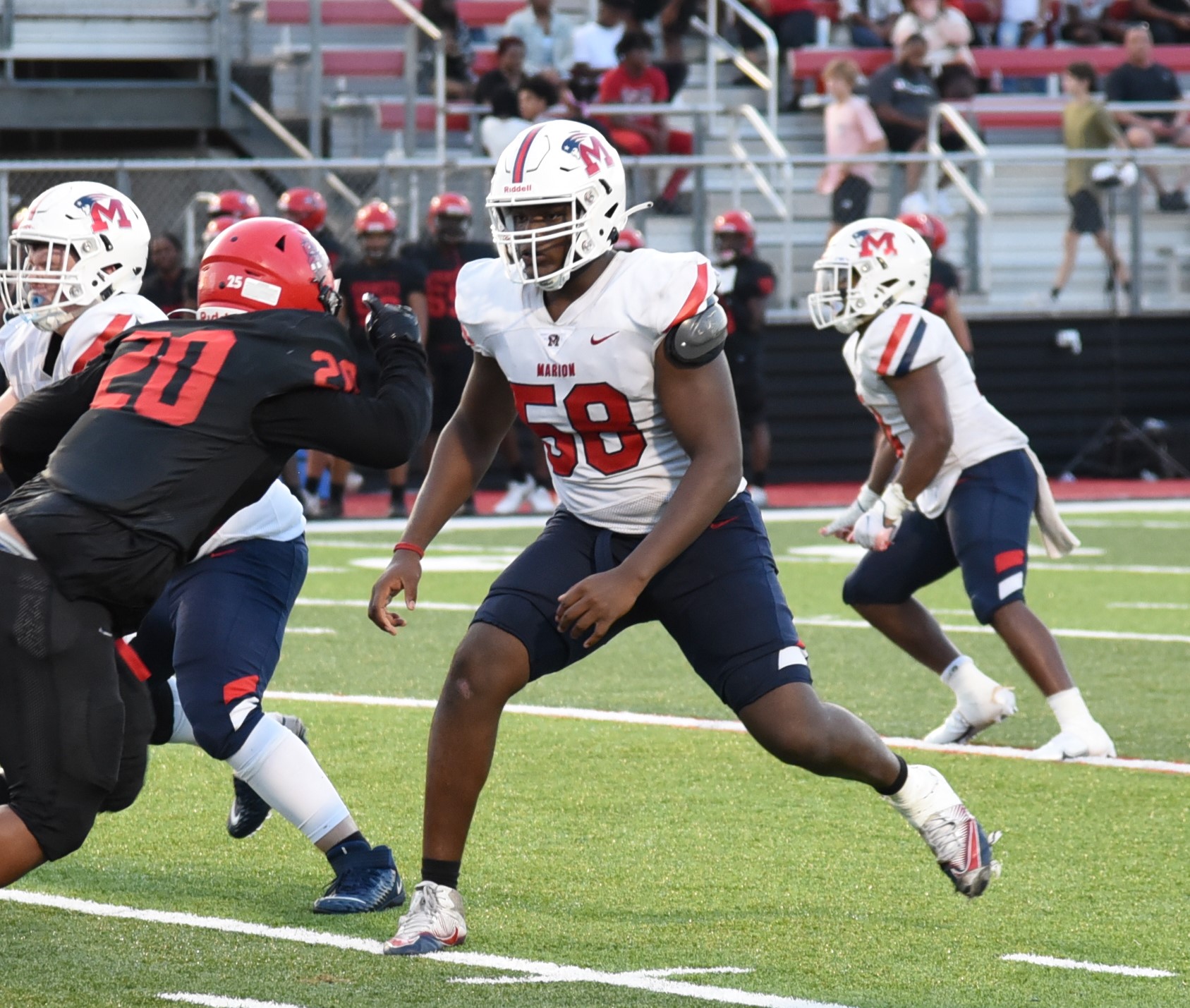 Four-star 2025 Offensive Tackle Carius Curne from Marion, AR (Marion) - Committed to Arkansas