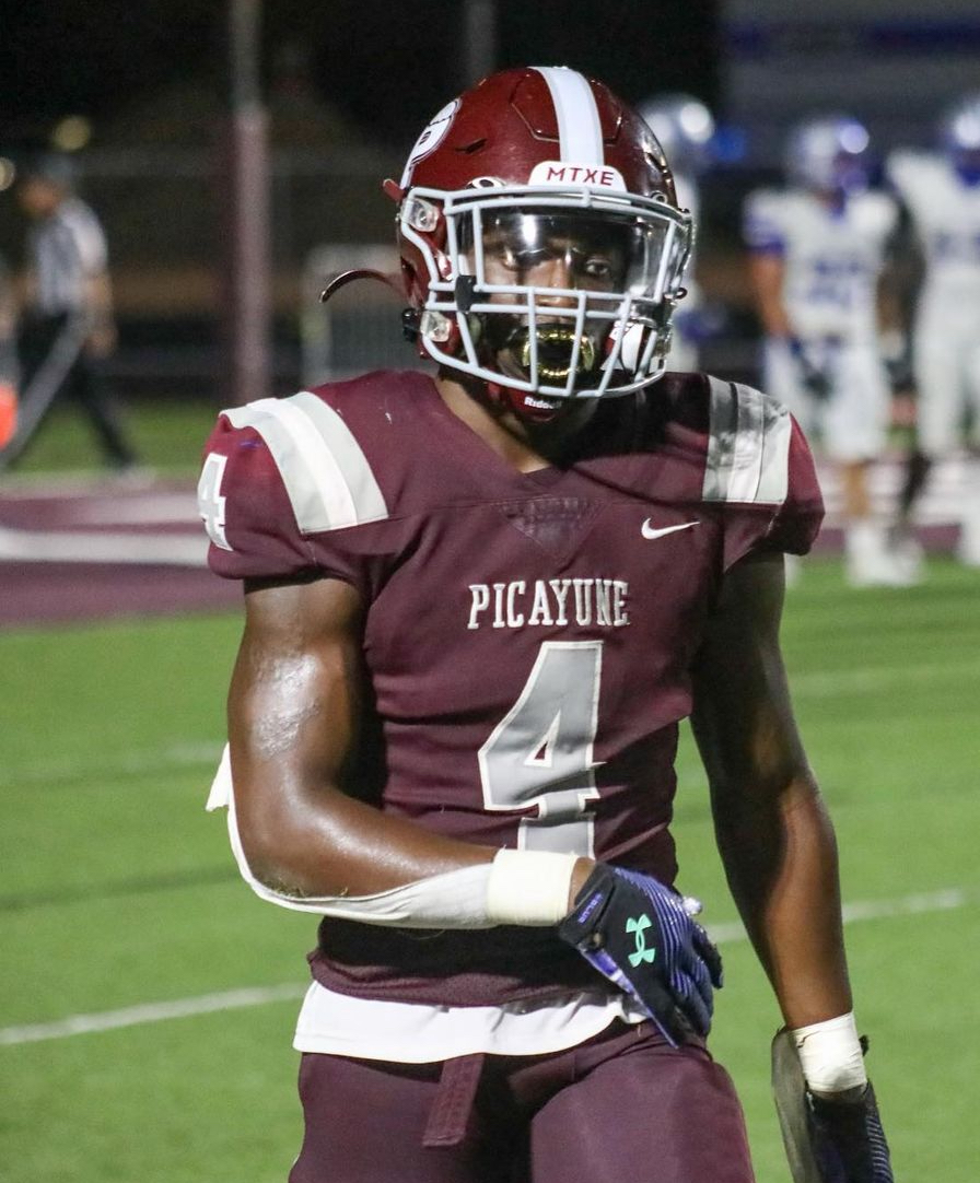 2025 3-star RB Darrell Smith from Picayune, Mississippi (Picayune) walking off the field