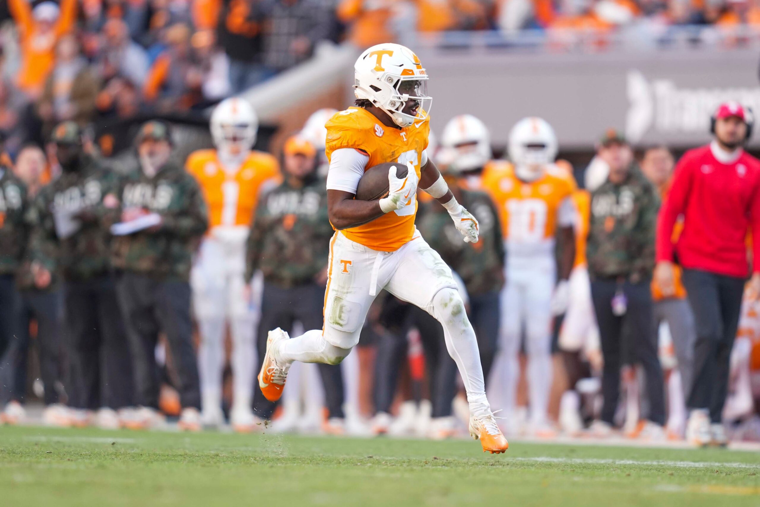 Tennessee running back Dylan Sampson (6) runs with the ball during a NCAA football game between Tennessee and UTEP in Neyland Stadium on Saturday, November 23, 2024.
