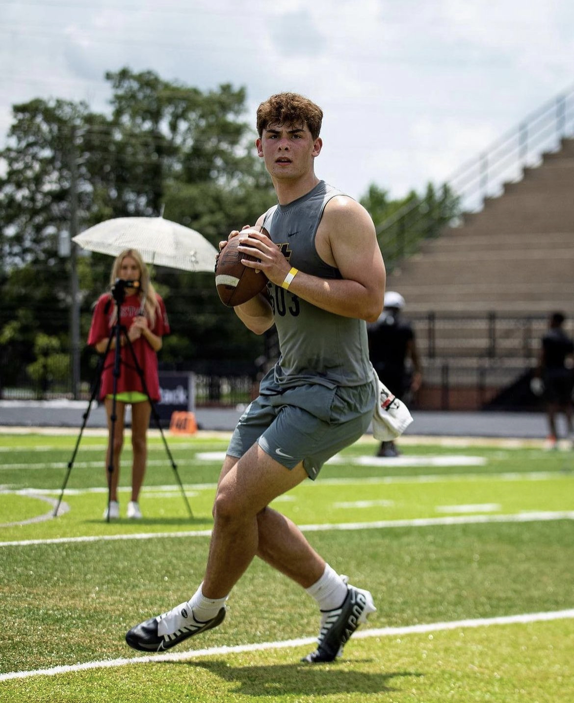 2025 3-Star QB Ethan Plumb from Saint Charles, IL (Saint Charles North) throwing during an Elite 11 regional camp