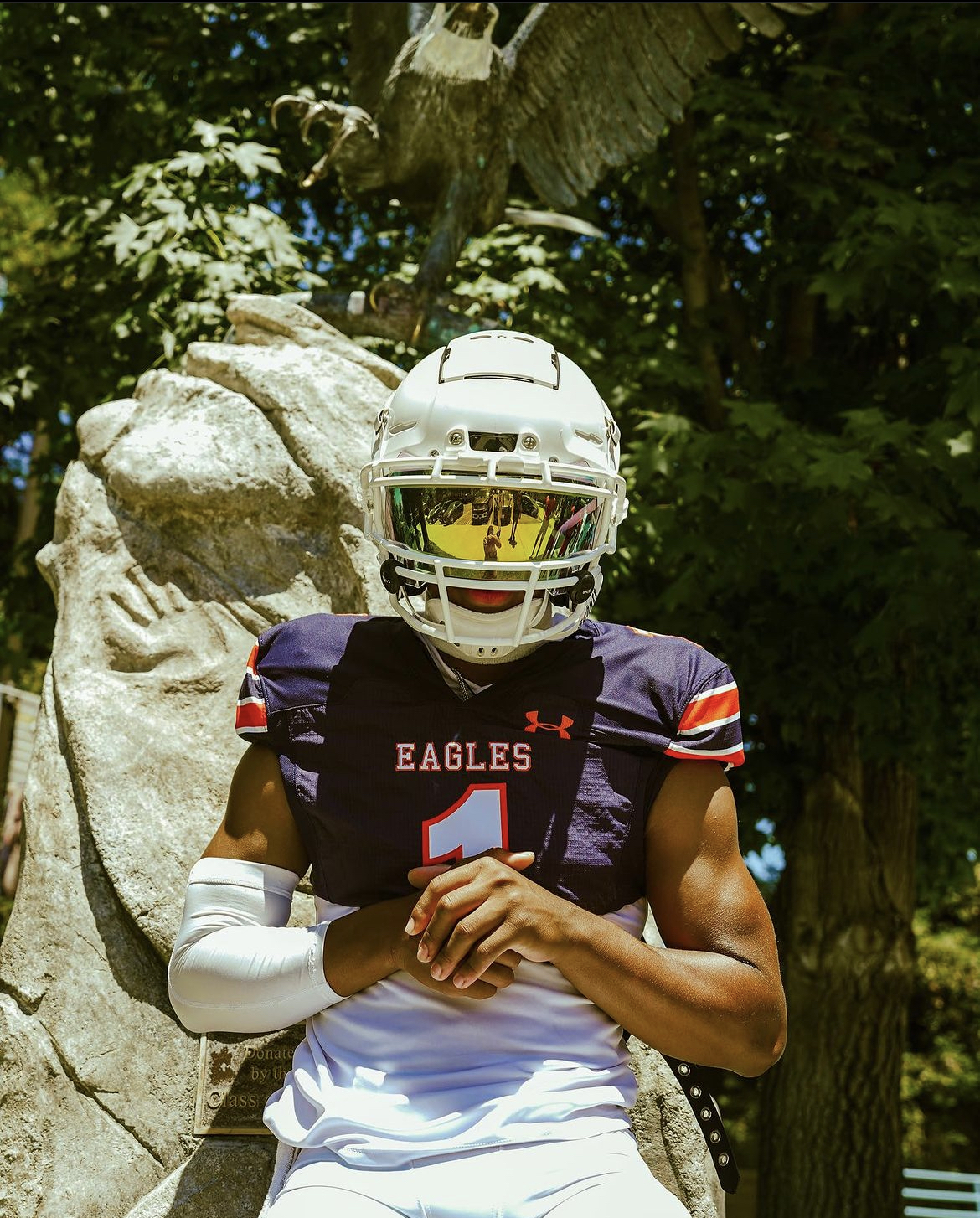 2025 MFS 3-Star QB Seth Shigg from Chaminade, CA, during a photoshoot