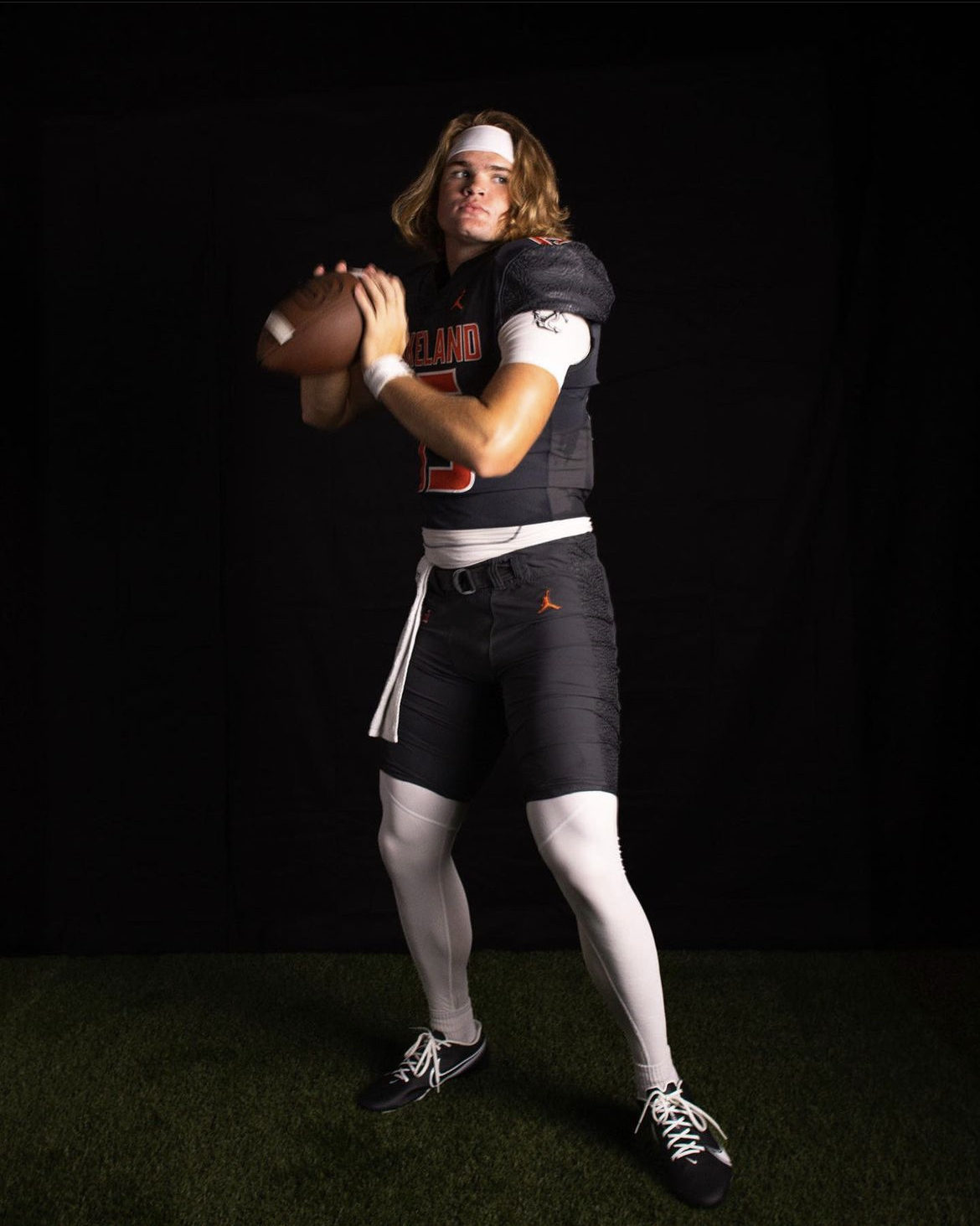 2025 MFS 3-Star QB Zander Smith from Lakeland, FL, during a photoshoot.