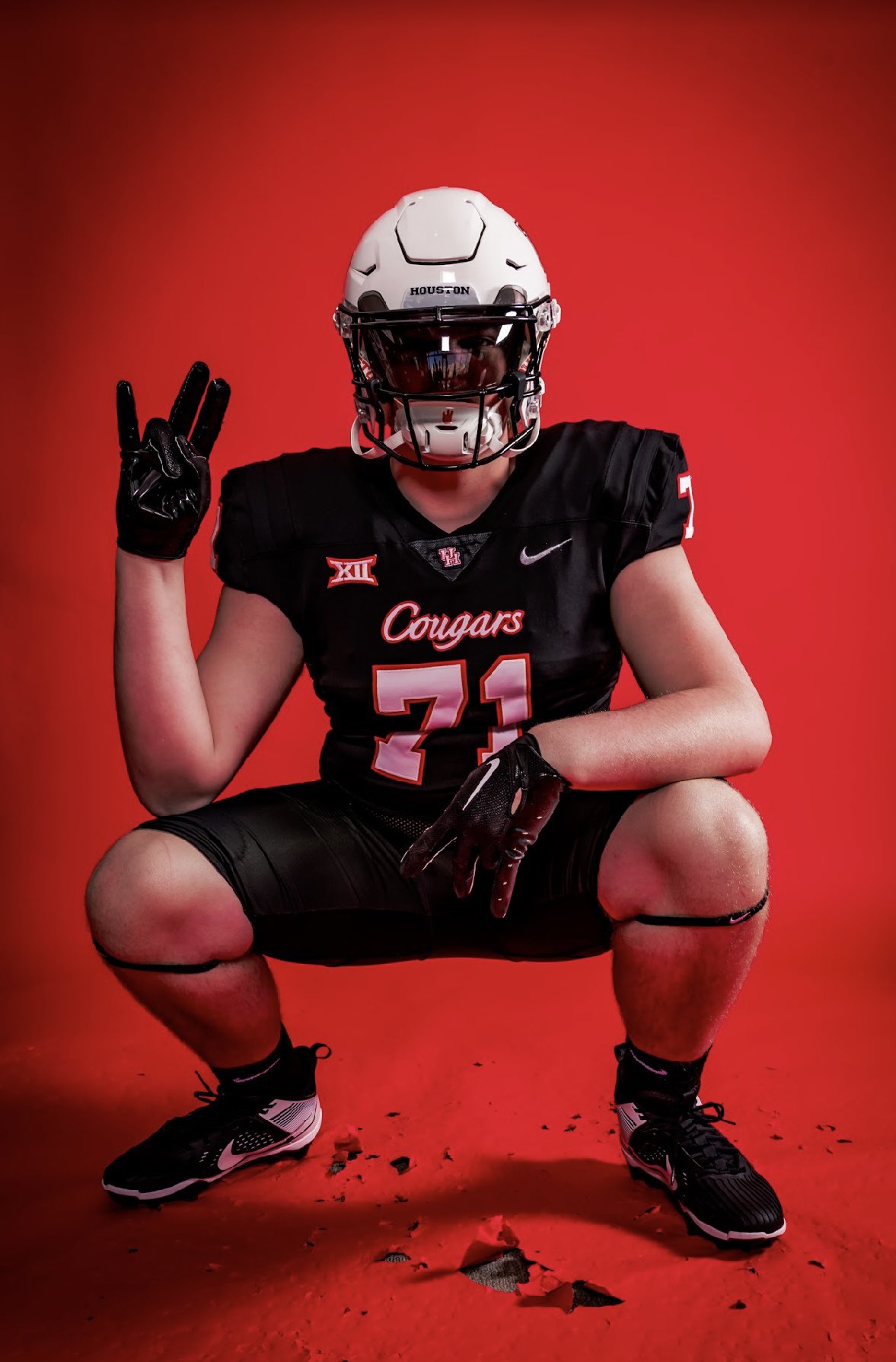 Three-star 2025 Offensive Tackle Jackson Jones from Franklinton, LA (Pine)