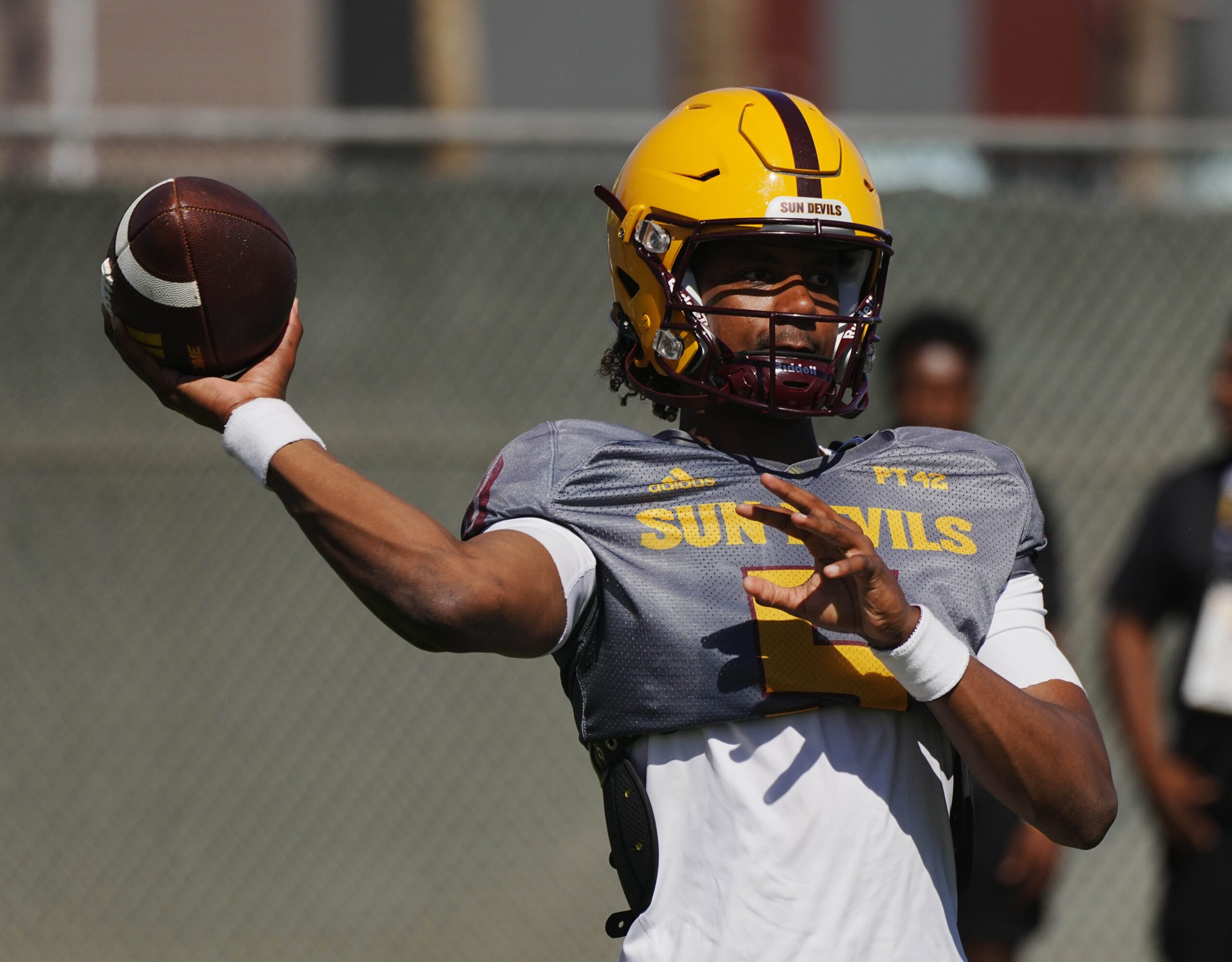 Arizona State Sun Devils quarterback Jaden Rashada (5) throws a pass to tight end Jalin Conyers (12) against the Southern Utah Thunderbirds in the first half at Mountain America Stadium in Tempe on Aug. 31, 2023.