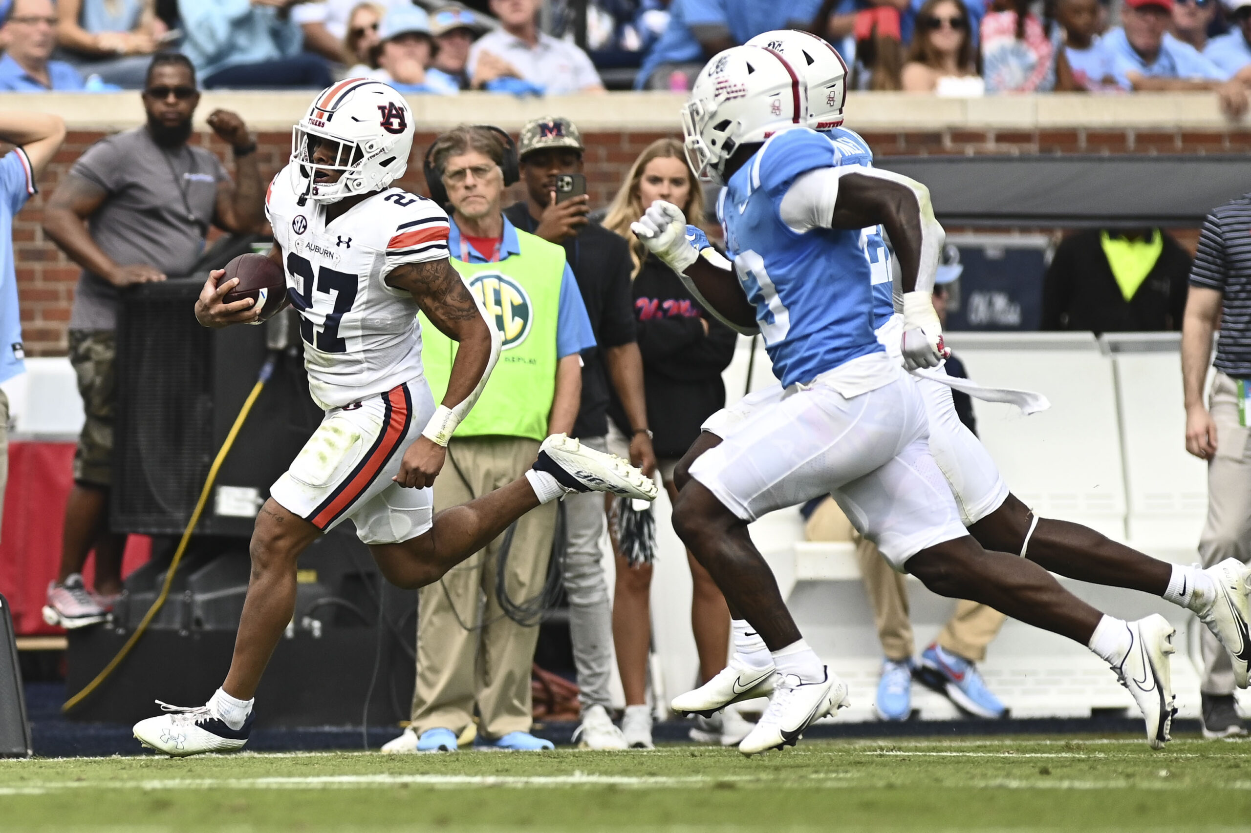 Oct 15, 2022; Oxford, Mississippi, USA; Auburn Tigers running back Jarquez Hunter (27) runs the ball against the Mississippi Rebels during the second quarter at Vaught-Hemingway Stadium.