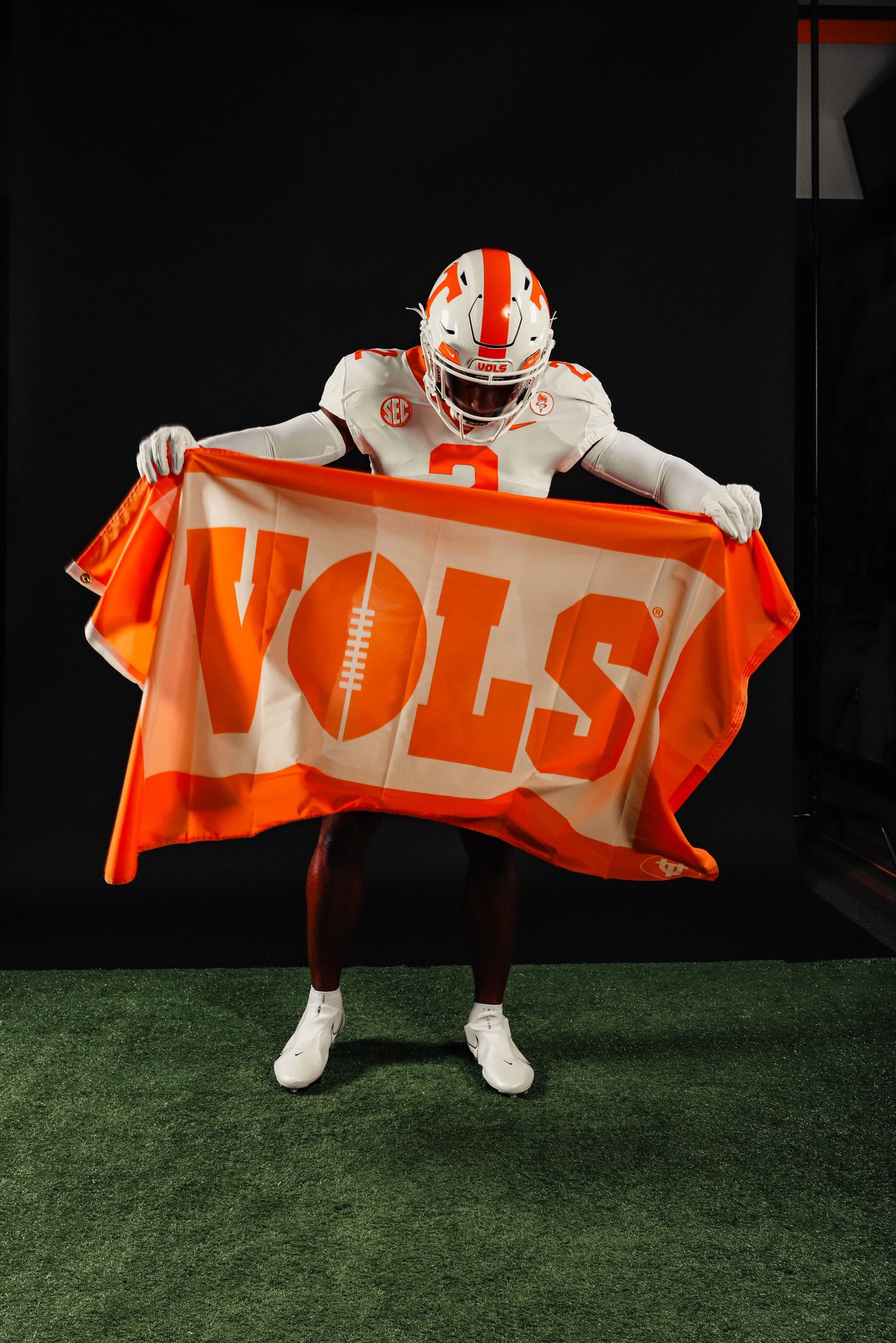 2025 three-star RB Justin Baker from Buford, GA (Buford) takes a picture on a visit to the University of Tennessee
