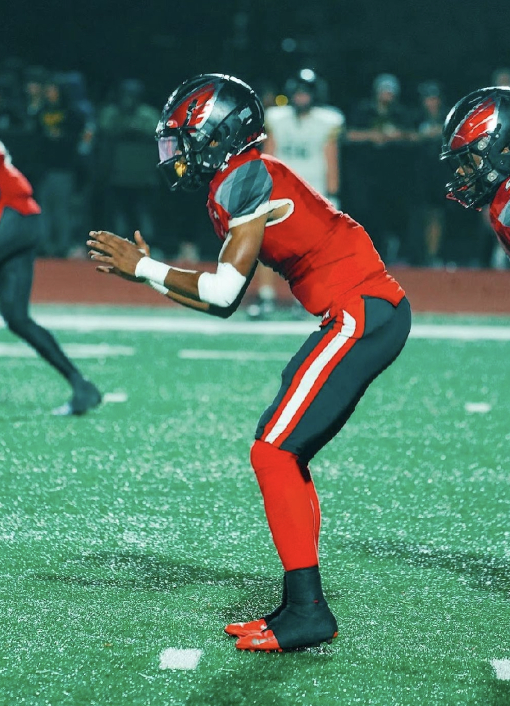 Mike Farrell Sports 2025 2-Star QB Kaegan Chambers from Monroe (NC) gets ready to snap the ball for Monroe HS