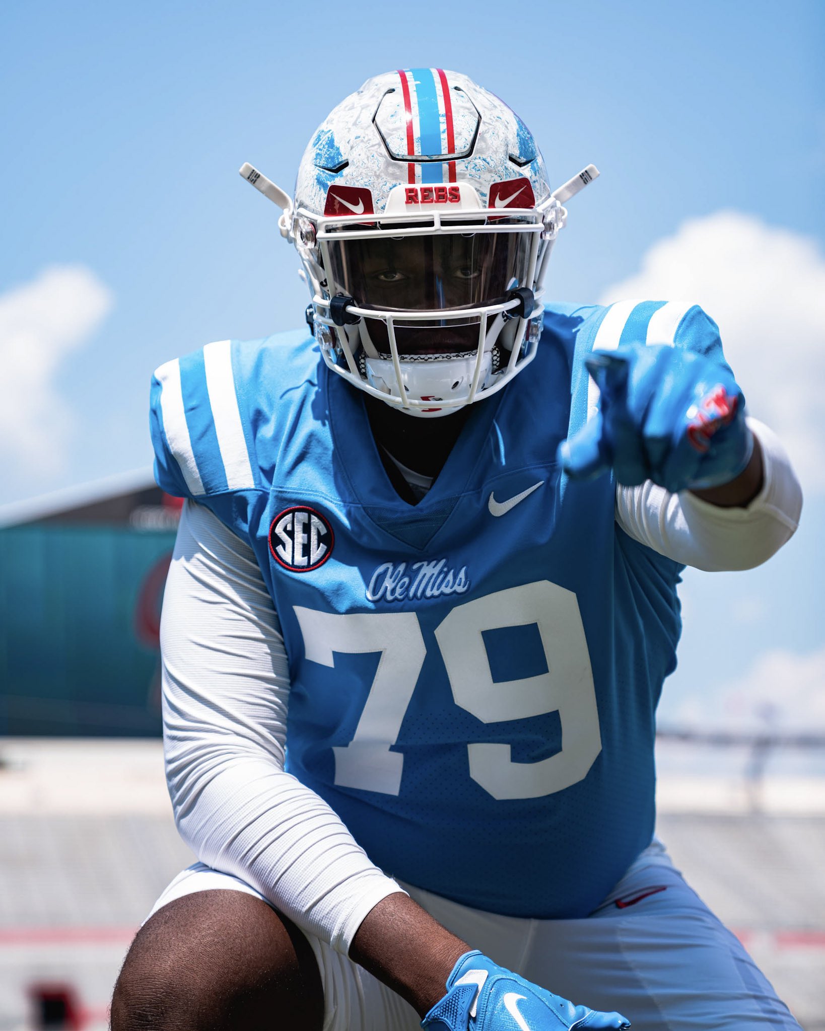 Four-star 2025 Offensive Tackle Lamont Rogers from Mesquite, TX (Horn)
