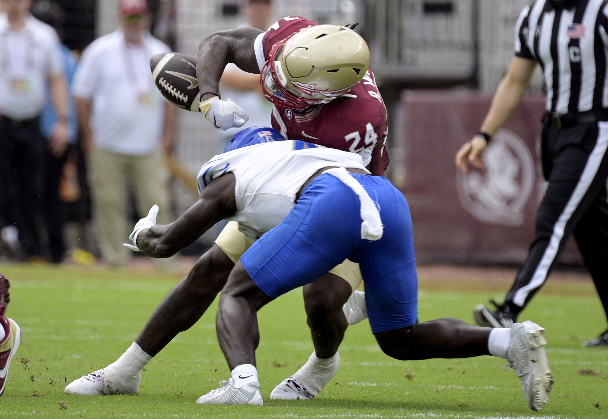 Nov 4, 2023; Tuscaloosa, Alabama, USA; LSU Tigers safety Andre Sam (14) and linebacker Omar Speights (1) cannot catch Alabama Crimson Tide running back Roydell Williams (5) as he runs for a touchdown at Bryant-Denny Stadium. Alabama defeated LSU 42-28.