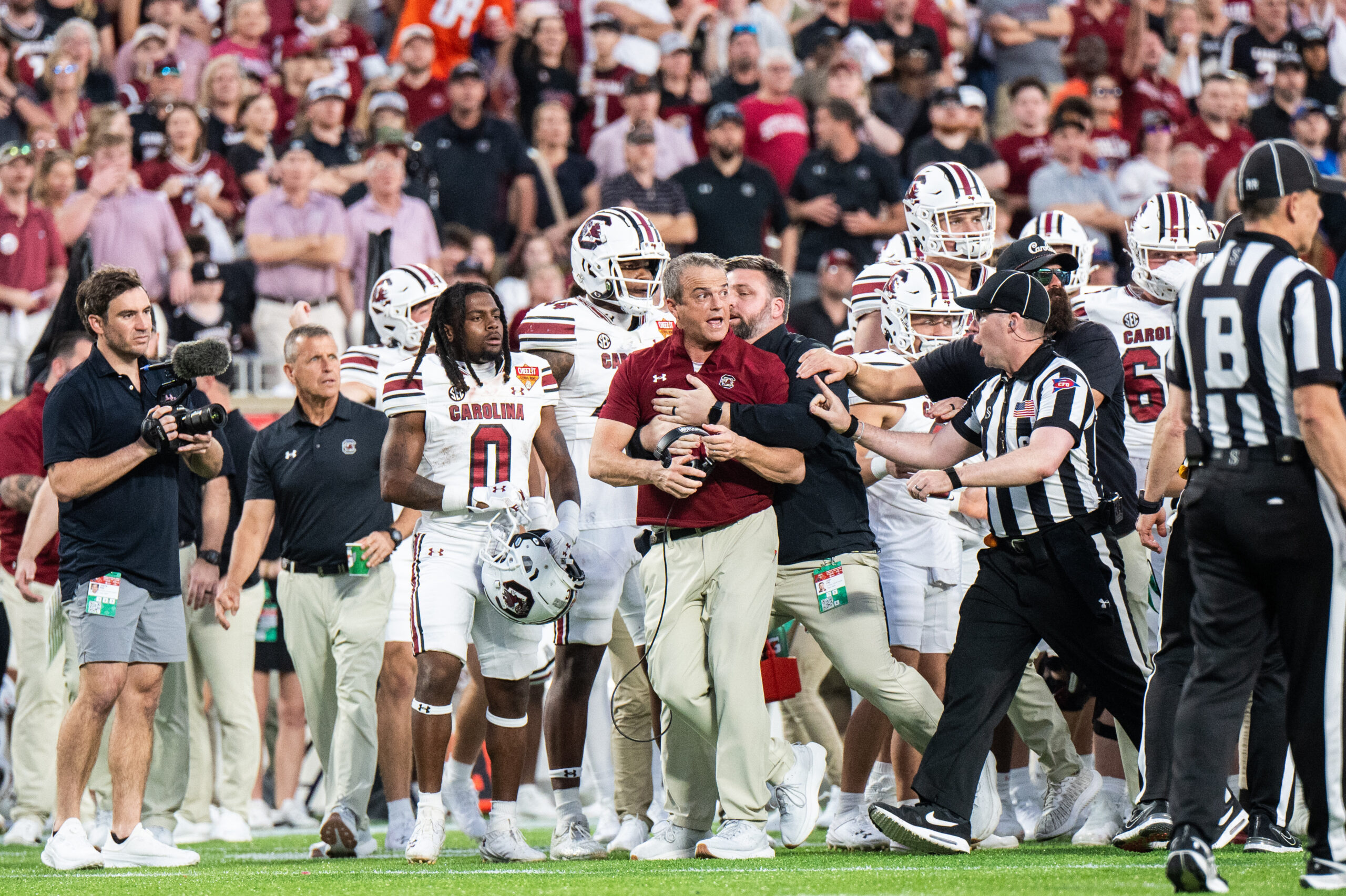 Dec 31, 2024; Orlando, FL, USA; South Carolina Gamecocks head coach Shane Beamer reacts to the Illinois Fighting Illini in the third quarter at Camping World Stadium. 
