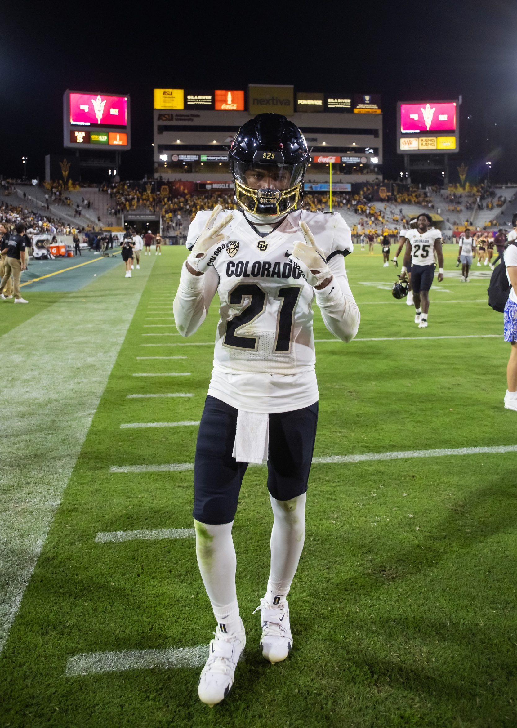 Oct 7, 2023; Tempe, Arizona, USA; Colorado Buffaloes safety Shilo Sanders (21) against the Arizona State Sun Devils at Mountain America Stadium.
