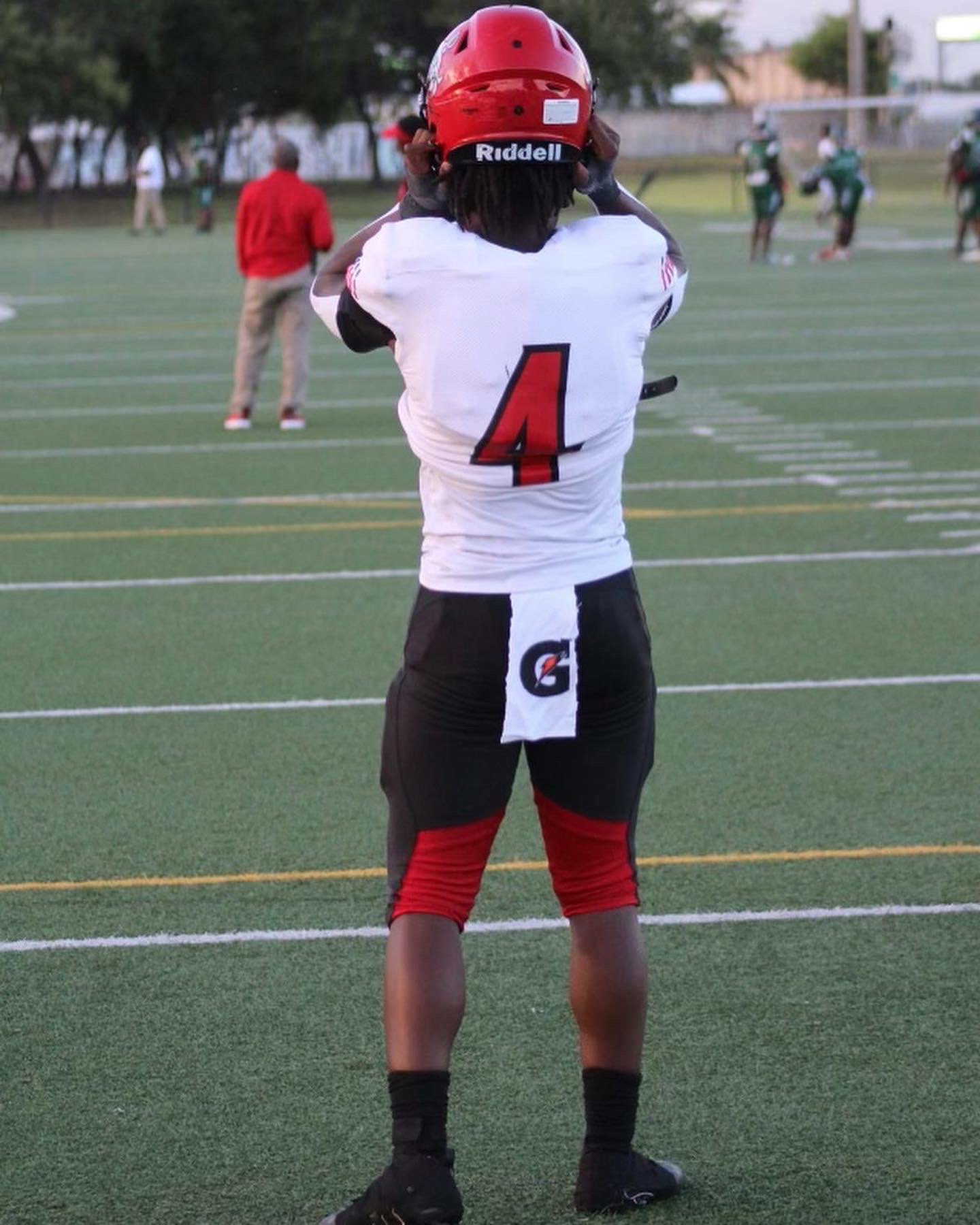 2025 3-star RB Sterling Joseph from Miami, Florida (Edison) takes standing on the field