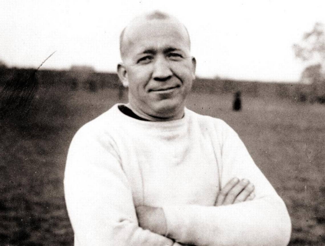 Notre Dame football coach Knute Rockne poses for a photo in 1925. Rockne and 7 others died in an airplane crash near Bazaar, Kansas March 31, 1931.