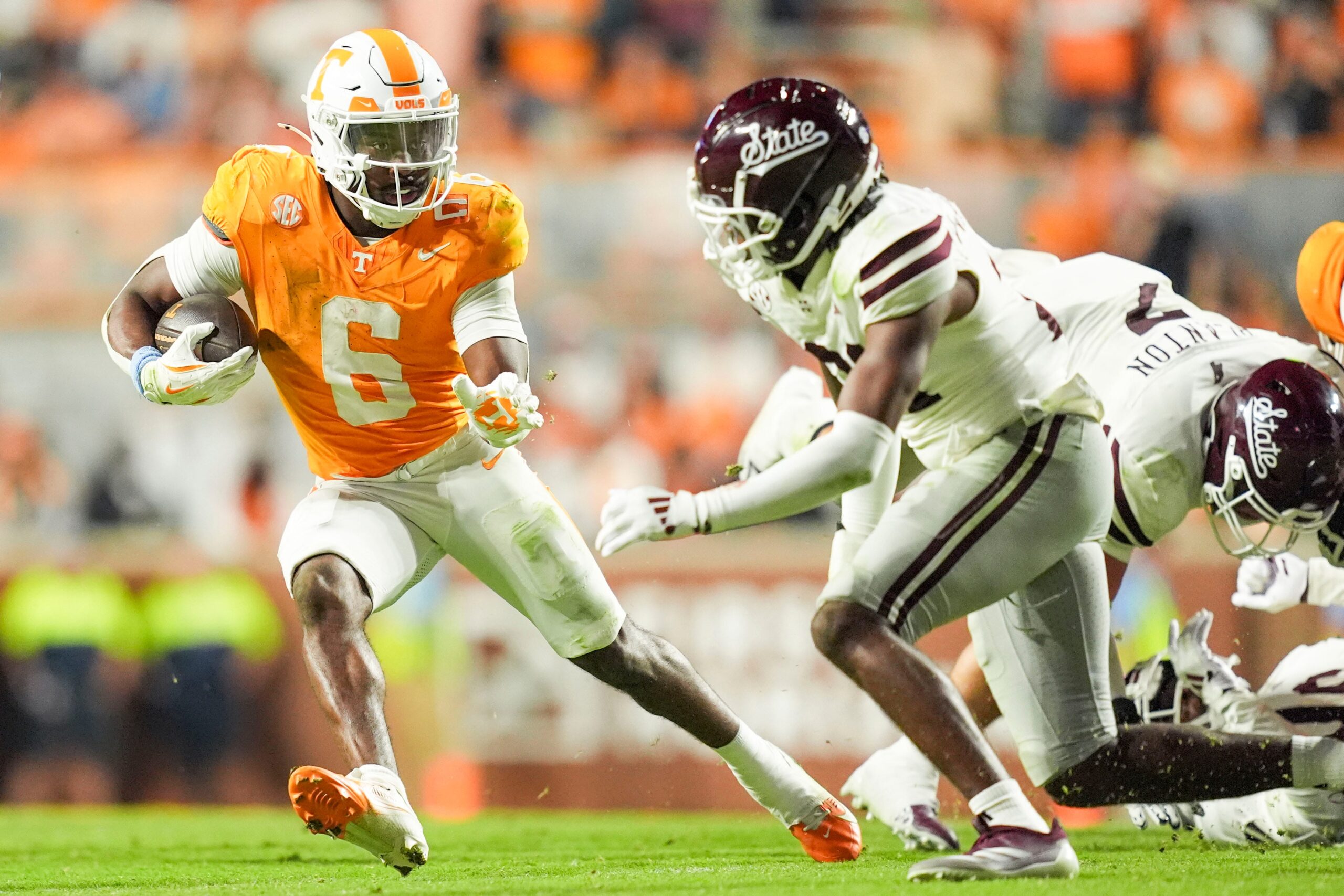 Tennessee running back Dylan Sampson (6) runs with the ball during a college football game between Tennessee and Mississippi State at Neyland Stadium in Knoxville, Tenn., on Saturday, Nov. 9, 2024.