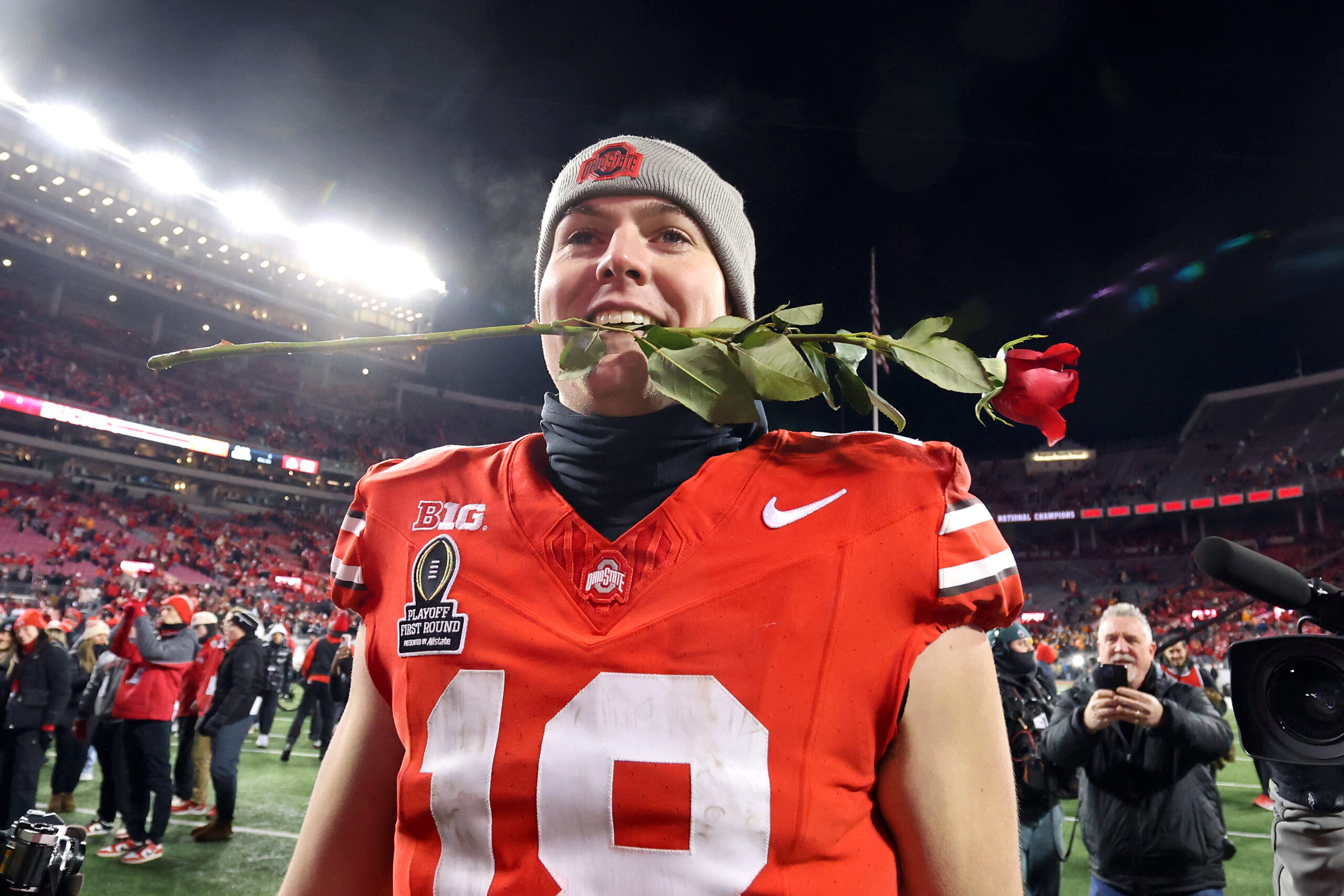 Nov 9, 2024; Columbus, Ohio, USA; Ohio State Buckeyes quarterback Will Howard (18) looks for an open man during the second half at Ohio Stadium.