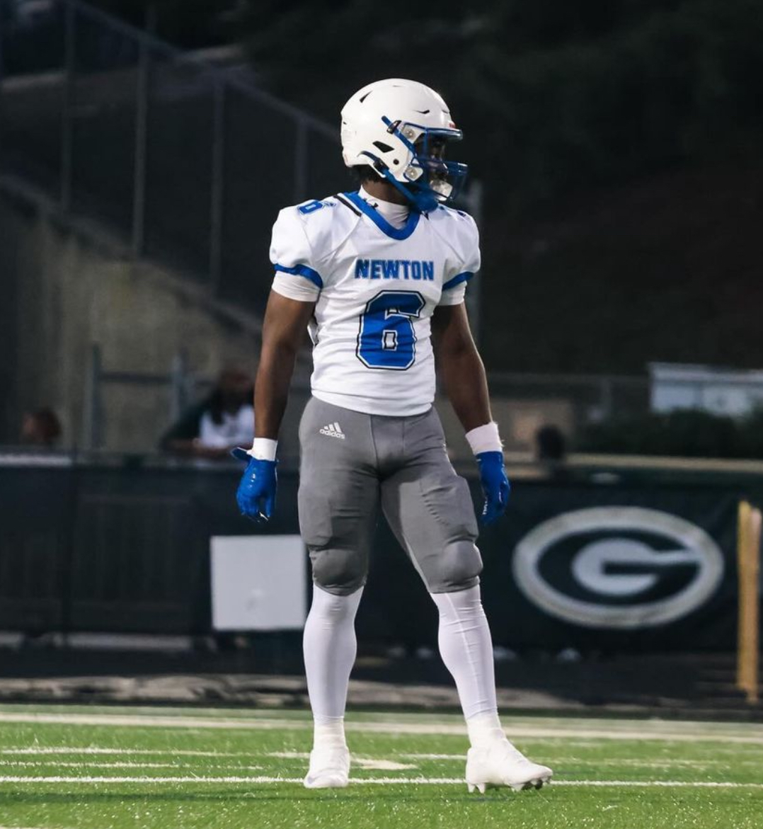 2025 3-star RB Zion Johnson from Covington, Georgia (Newton) stands on the field