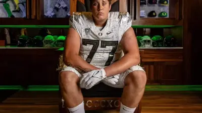 Three-star 2025 Offensive Tackle Ashdon Wnetrzak from Chatsworth
