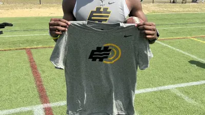 2025 3-Star QB Carson Boyd from East Saint Louis