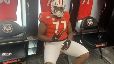 Four-star 2025 Offensive Tackle Cortez Smith from Linburn