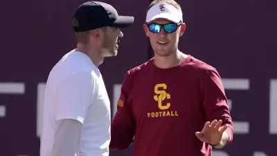 USC defensive coordinator Alex Grinch