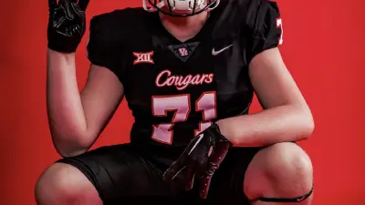 Three-star 2025 Offensive Tackle Jackson Jones from Franklinton