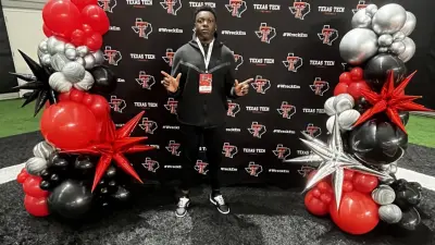 Four-star 2025 Offensive Tackle Jonte Newman from Cypress