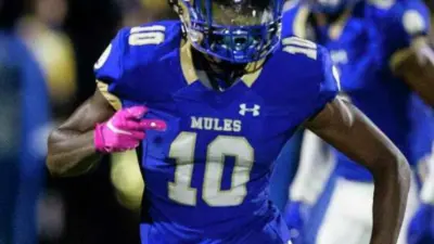 Five-star 2025 wide receiver Michael Terry from San Antonio