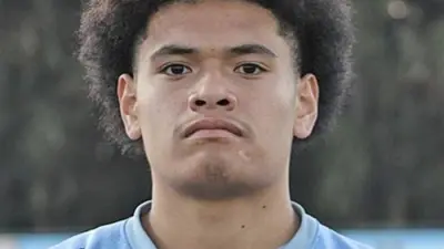 Three-star 2025 Offensive Tackle Siosiua Vete from Oakland
